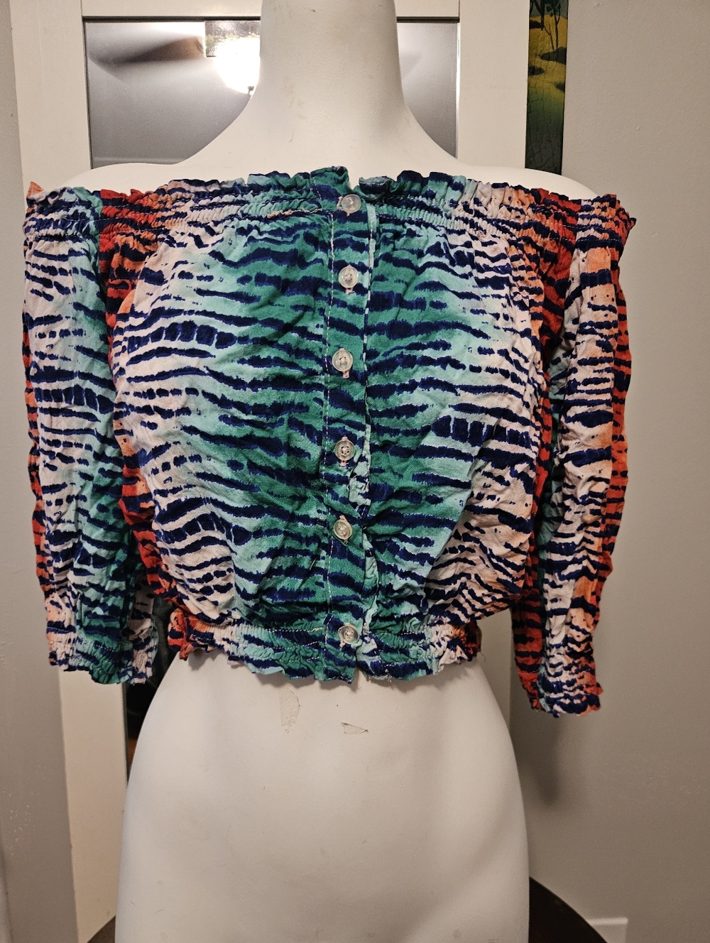 Small * Cropped Rayon Lightweight Button Up, Elastic Waist * Shrug * IKY & ME